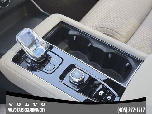New 2026 Volvo XC90 T8 Ultra w/ Lounge Package AWD/4WD image 19