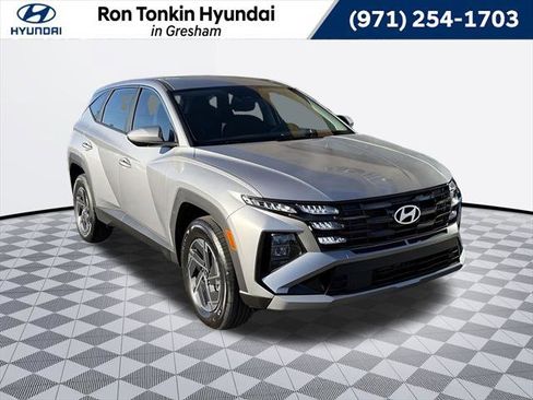 New 2026 Hyundai Tucson Blue SE image 1