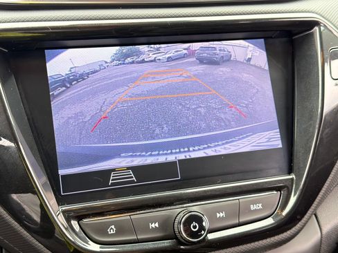 Used 2021 Chevrolet TrailBlazer LT w/ Sun and Liftgate Package FWD image 27