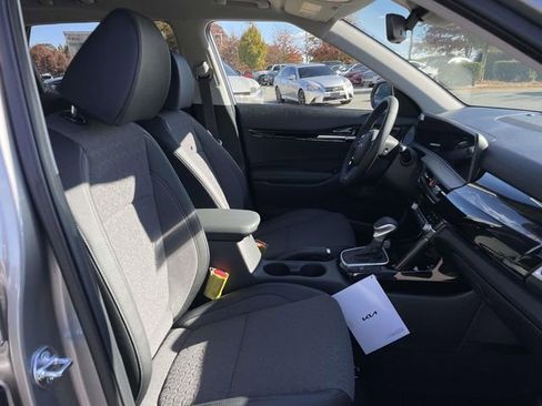 New 2026 Kia Seltos S image 14