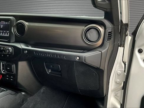 Used 2019 Jeep Wrangler Sport AWD/4WD image 26