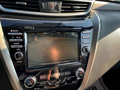 Used 2024 Nissan Murano SV image 11