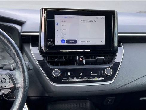 Used 2024 Toyota Corolla LE image 7