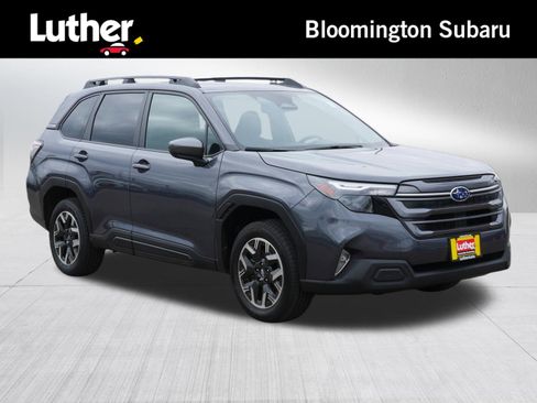 Certified 2025 Subaru Forester Premium AWD/4WD image 1