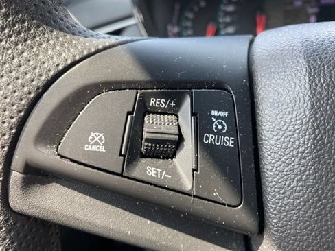 Used 2020 Chevrolet Trax LT FWD image 5