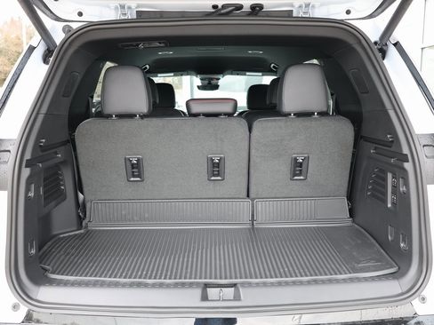 New 2026 Chevrolet Traverse RS image 32