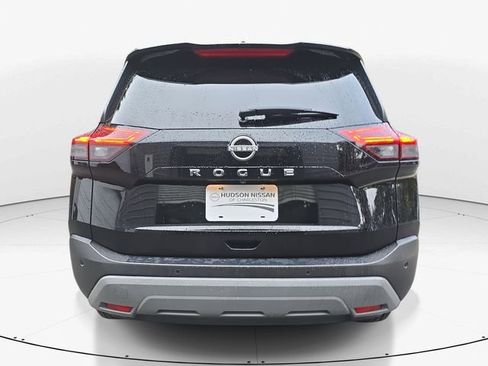 Used 2023 Nissan Rogue S image 8