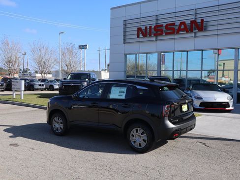 New 2026 Nissan Kicks S image 4