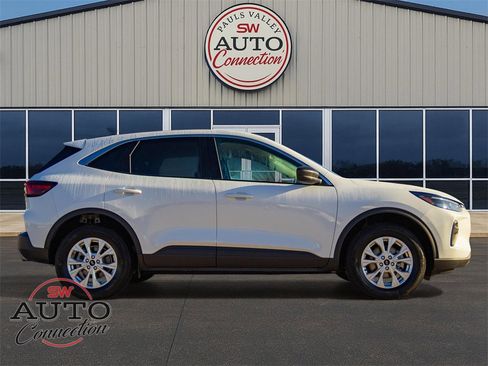 Used 2024 Ford Escape Active w/ Tech Pack #1 image 8