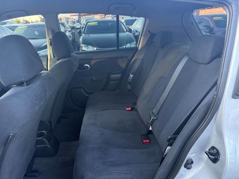Used 2009 Nissan Versa 1.8 S image 8