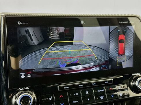 Used 2022 Toyota Highlander Platinum AWD/4WD image 15