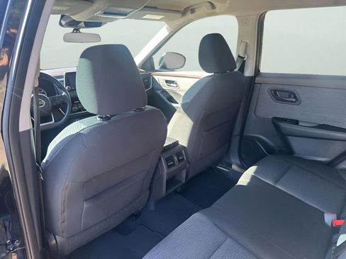 Used 2021 Nissan Rogue S image 18