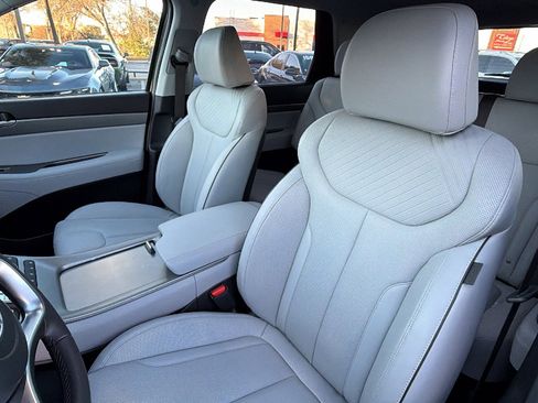 Used 2023 Hyundai Palisade SEL image 15