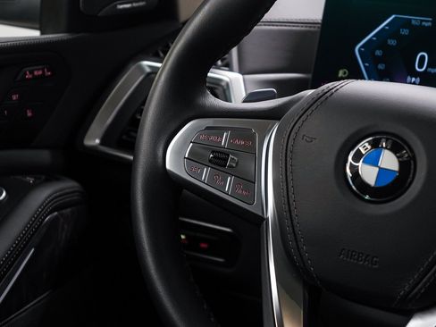 Used 2026 BMW X7 xDrive40i AWD/4WD image 16