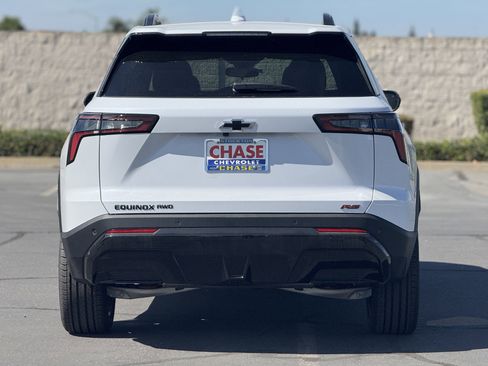 New 2026 Chevrolet Equinox RS w/ LPO, Floor Liner Package image 5