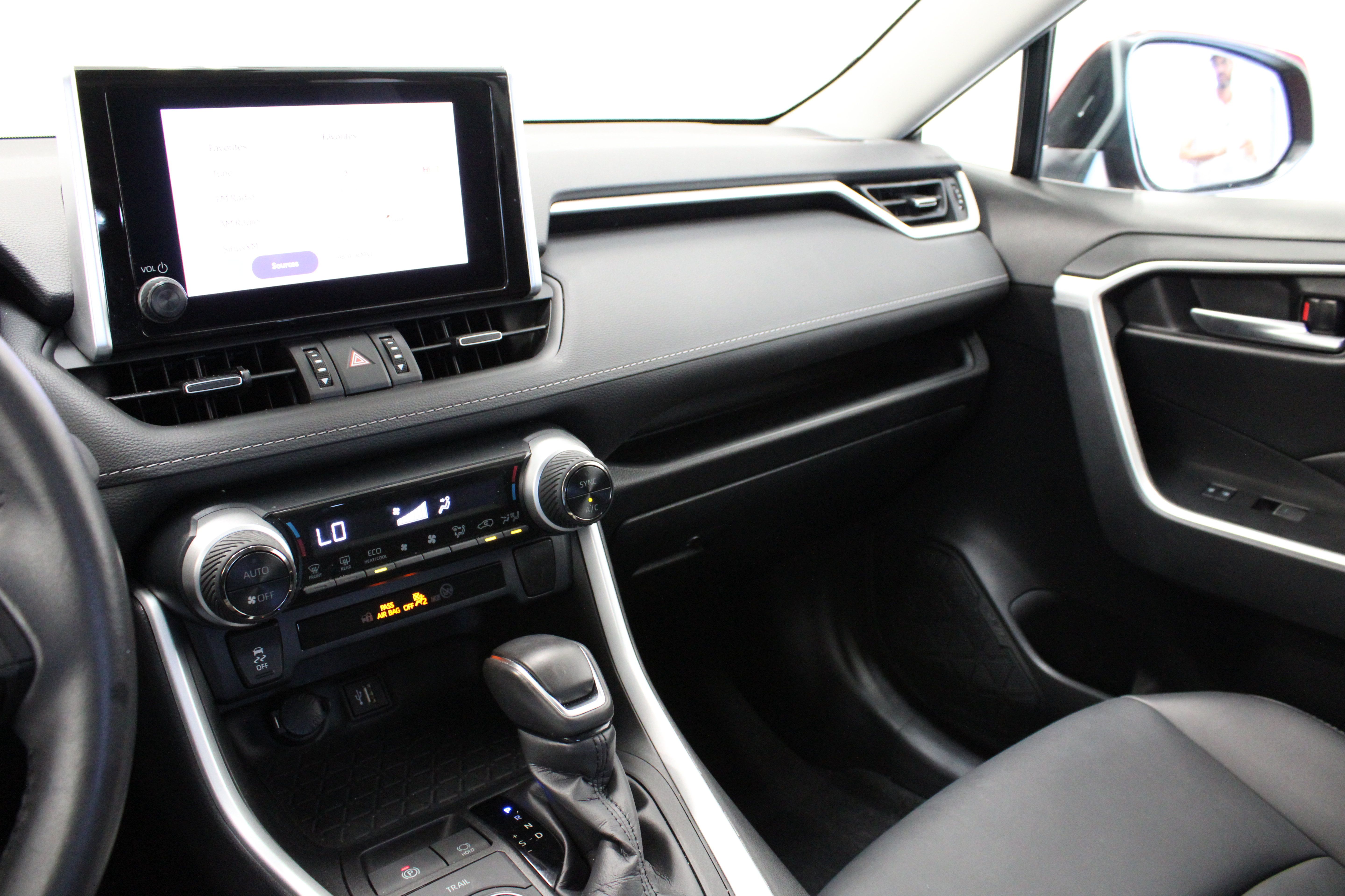 Used 2023 Toyota RAV4 XLE Premium AWD/4WD image 16