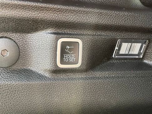 Certified 2022 Jeep Grand Cherokee L Limited image 20