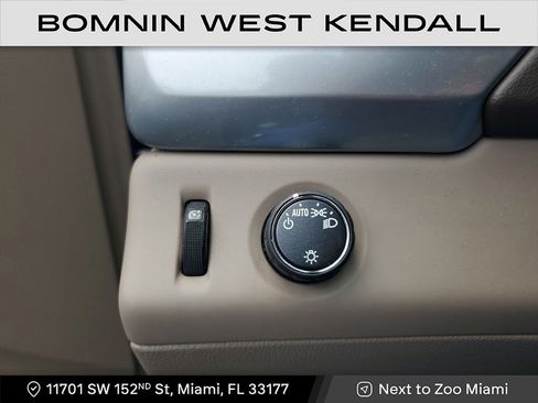 Used 2018 Chevrolet Suburban LS image 23