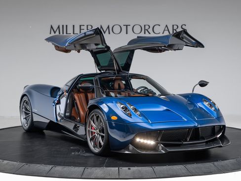 Used 2014 Pagani Huayra image 46