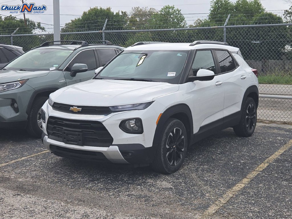 Used 2021 Chevrolet TrailBlazer LT w/ Convenience Package FWD image 3