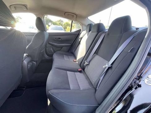 Used 2025 Nissan Sentra SV FWD image 12