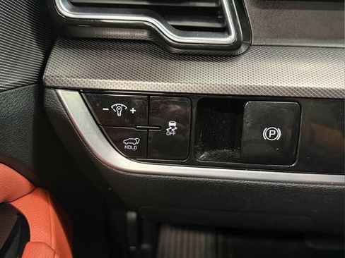 Used 2024 Kia Sportage SX FWD image 34