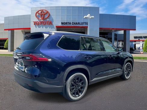 New 2026 Toyota Grand Highlander XLE FWD image 8