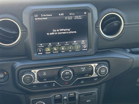 Used 2022 Jeep Wrangler Unlimited Sahara image 21