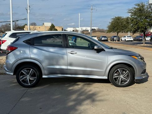 Used 2019 Honda HR-V Touring image 7