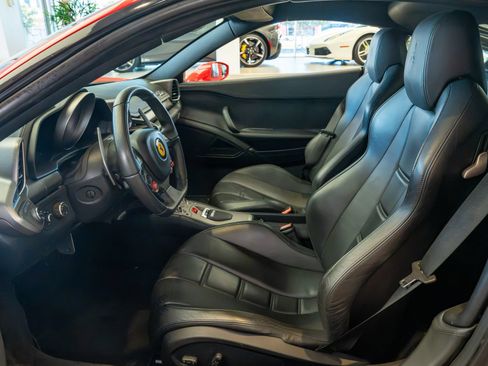Used 2010 Ferrari 458 Italia Coupe RWD image 10