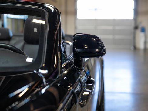 Used 2020 Rolls-Royce Dawn image 31