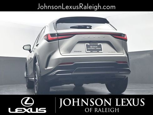 Used 2024 Lexus NX 250 FWD image 18