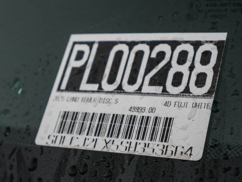 Used 2025 Land Rover Discovery Sport S image 38