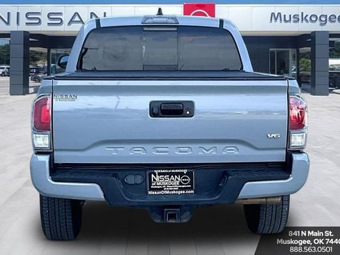 Used 2020 Toyota Tacoma TRD Sport AWD/4WD image 6