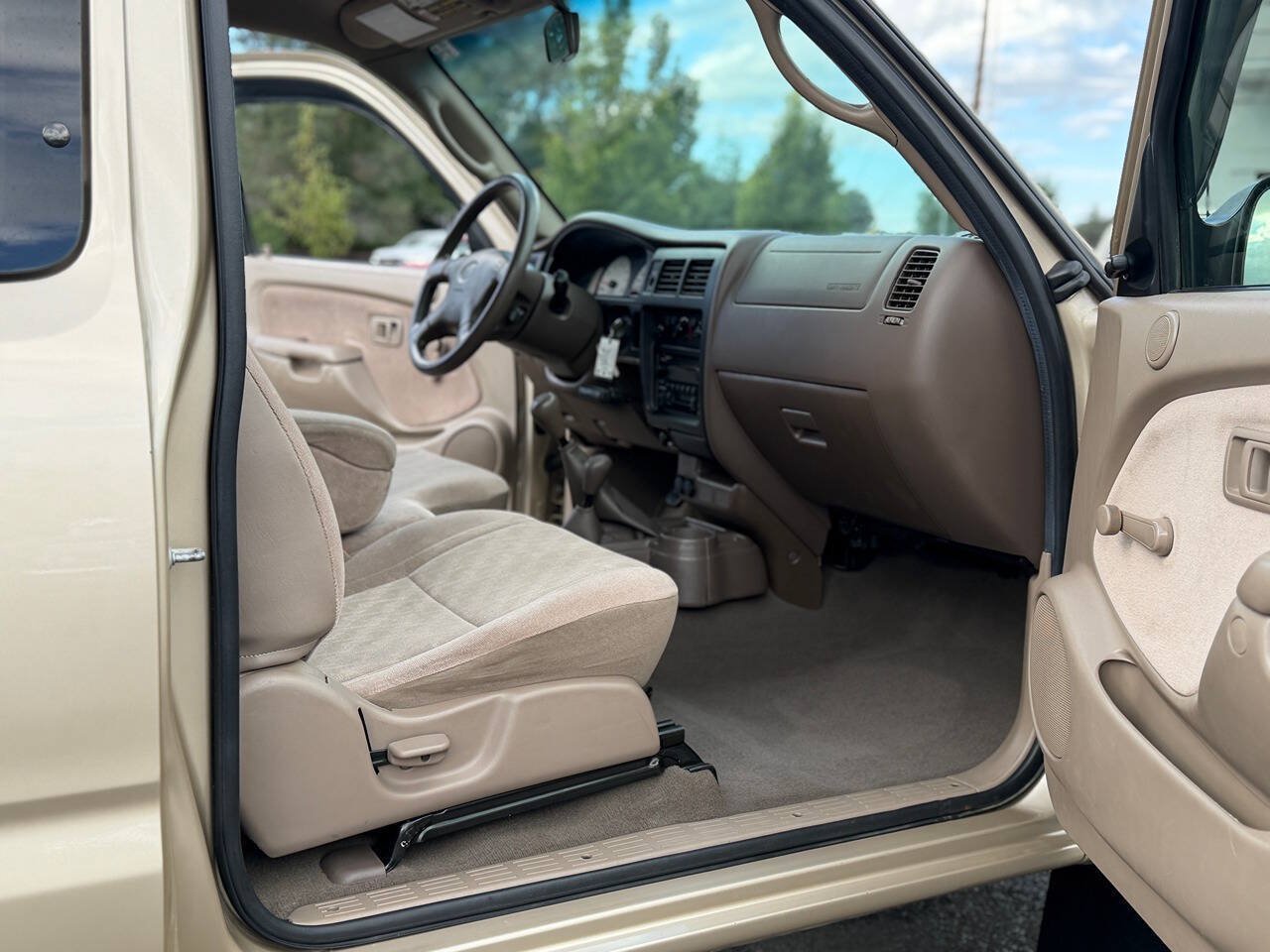 Used 2004 Toyota Tacoma 4x4 Xtracab image 28