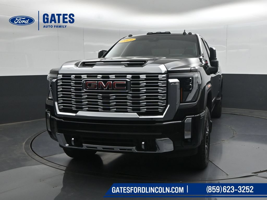 Used 2024 GMC Sierra 2500 Denali w/ Denali Reserve Package AWD/4WD image 5