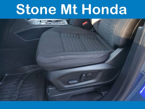 Used 2020 Ford Explorer XLT w/ Comfort Package image 22