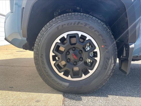 New 2026 Toyota Tacoma TRD Off-Road image 15