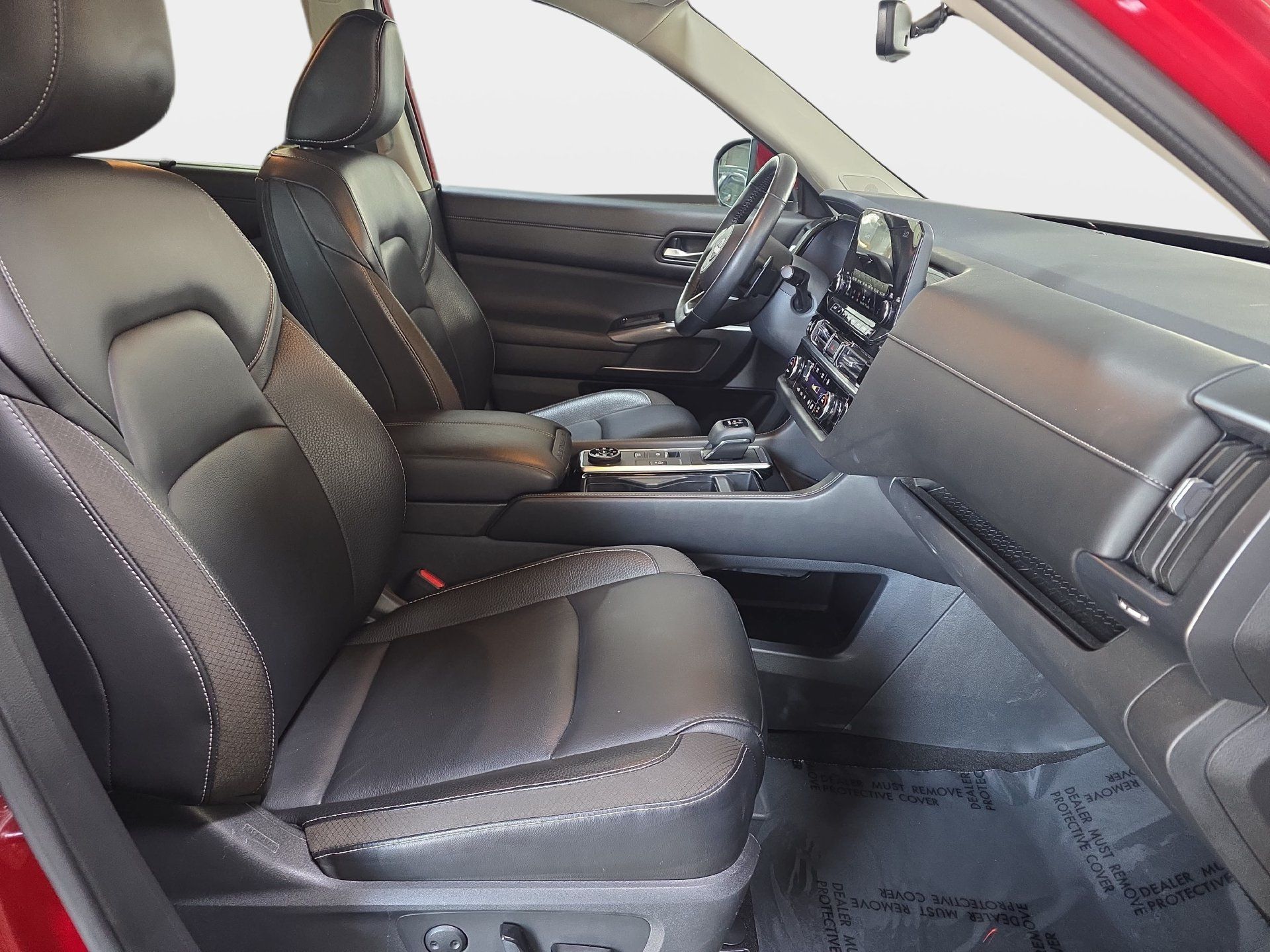 Used 2023 Nissan Pathfinder SL w/ SL Premium Package AWD/4WD image 10