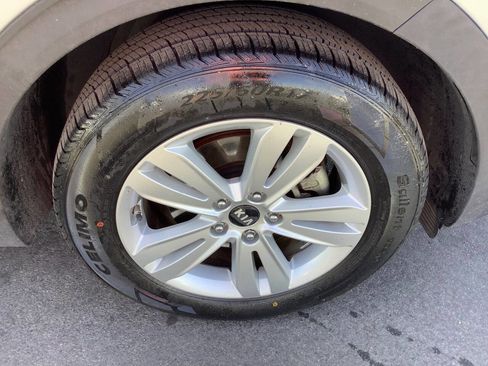 Used 2019 Kia Sportage LX image 19