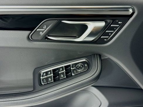 New 2026 Porsche Macan S image 11