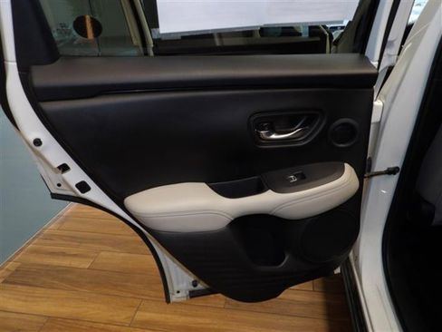 Used 2023 Honda HR-V EX-L image 21