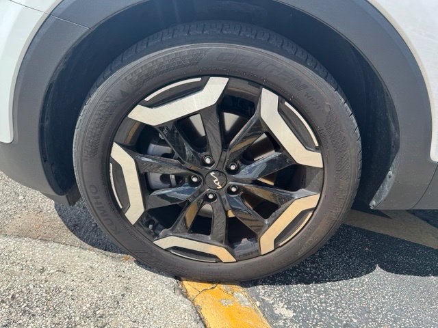 Used 2025 Kia Telluride S FWD image 7