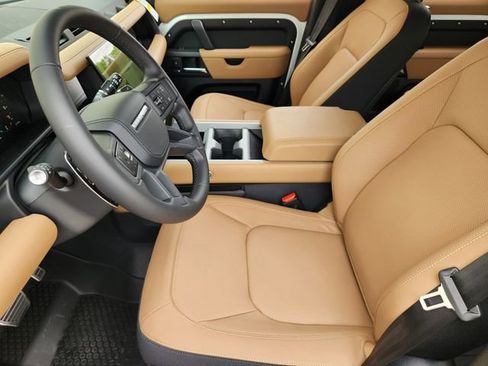 New 2026 Land Rover Defender 110 V8 image 9