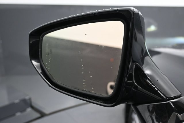 Used 2023 Lexus ES 350 w/ Accessory Package (Z1) FWD image 4