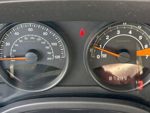 Used 2017 Jeep Patriot Sport image 10