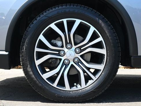 Used 2017 Mitsubishi Outlander SE FWD image 7