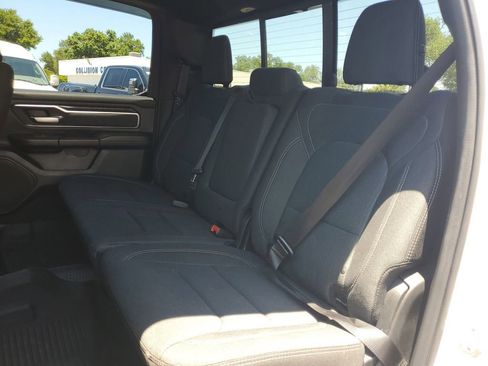 Used 2019 RAM 1500 Big Horn AWD/4WD image 9
