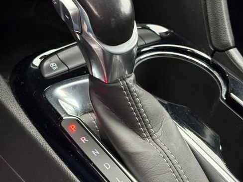 Used 2020 Buick Encore GX Essence FWD image 22