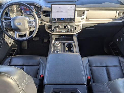 Used 2023 Ford Expedition Max XLT image 33
